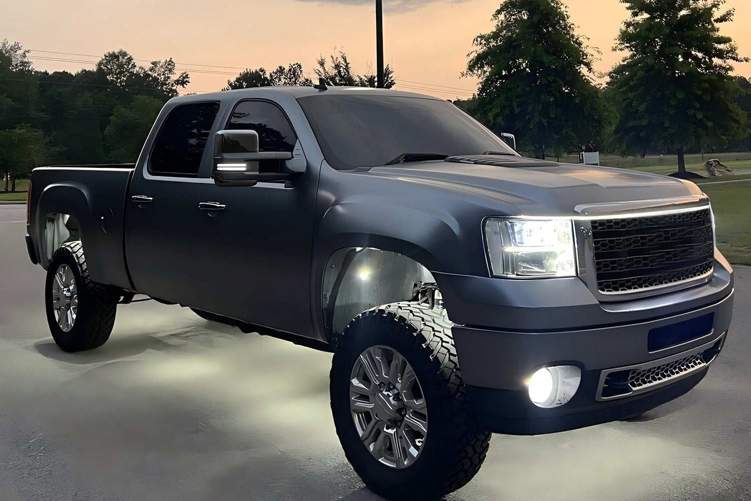 Power Folding Towing Mirrors: The Ultimate Upgrade for Pickup Truck Owners